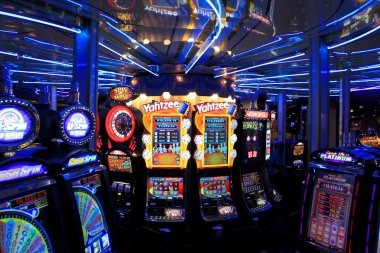 Wild Coaster slot game interface showing reels and bonus feature on dewalive asia